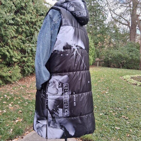 Black White Rose with Crystals Hooded Puffer Vest XL - Picture 9 of 15